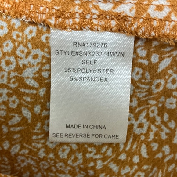 Chic Ruffle Sleeve Blouse - Brown - Picture 6 of 7